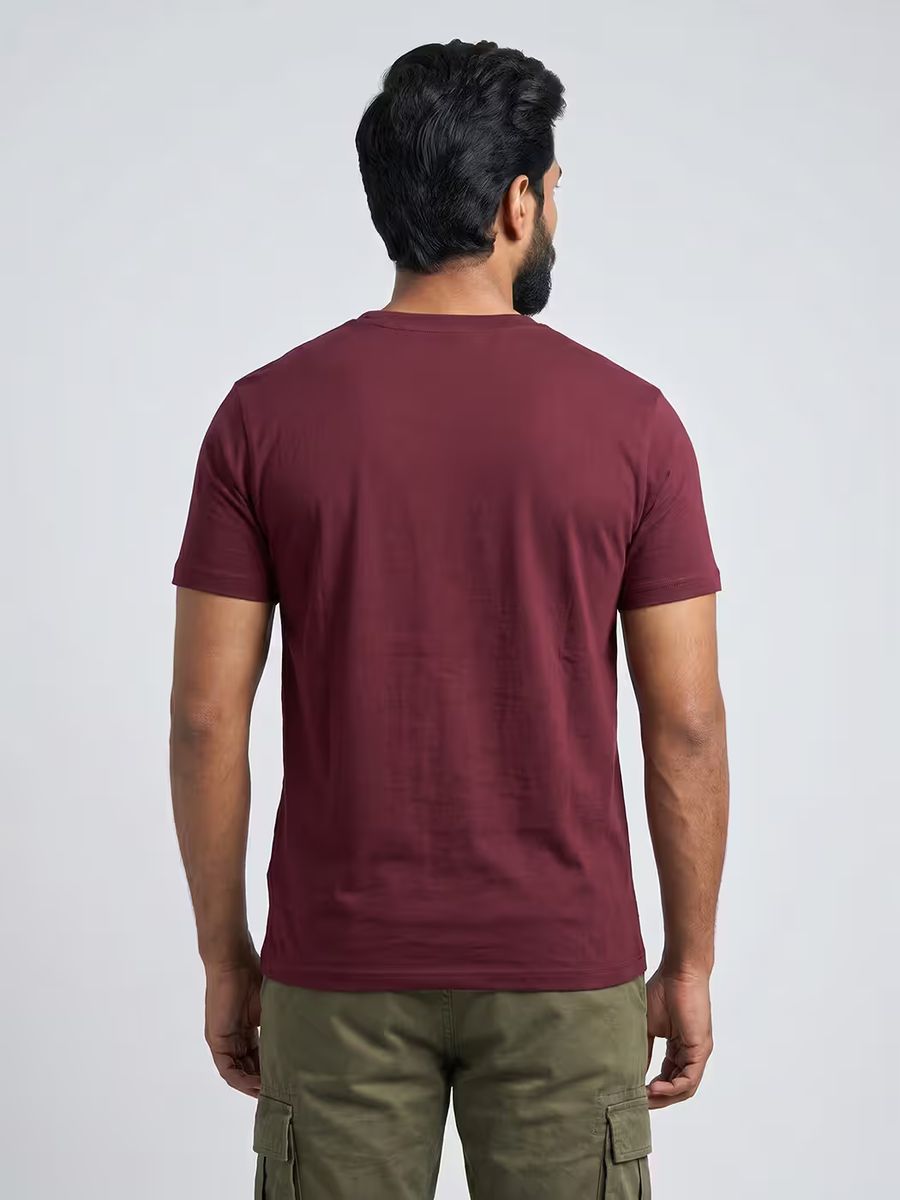 Yamirukka Bayamen Maroon T-Shirt For Men - Half Sleeve